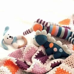 Doudou Hochet Dinosaure Steggi Orange 25cm Pebble® Maille Crochet Coton Bio - Doudou Bébé Bio -Sigikid Promos Magasin doudou hochet dinosaure steggi orange 25cm pebble maille crochet coton bio doudou bebe bio 2