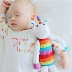 Doudou Licorne Rainbow 37cm Pebble® Maille Crochet Coton Bio - Doudou Bébé Bio -Sigikid Promos Magasin doudou licorne rainbow 37cm pebble maille crochet coton bio doudou bebe bio 3
