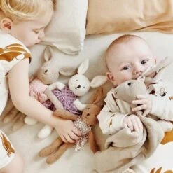 Doudou Peluche Coton Bio Lapine Brun Cacao 26cm Robe Fleurie Apple Park™-Jouets Bio Apple Park™ 8 Doudou Peluche Coton Bio Lapine Brun Cacao 26cm Robe Fleurie Apple Park™-Jouets Bio Apple Park™ -Sigikid Promos Magasin doudou peluche lapine brun cacao apple park jouets bio apple park 2