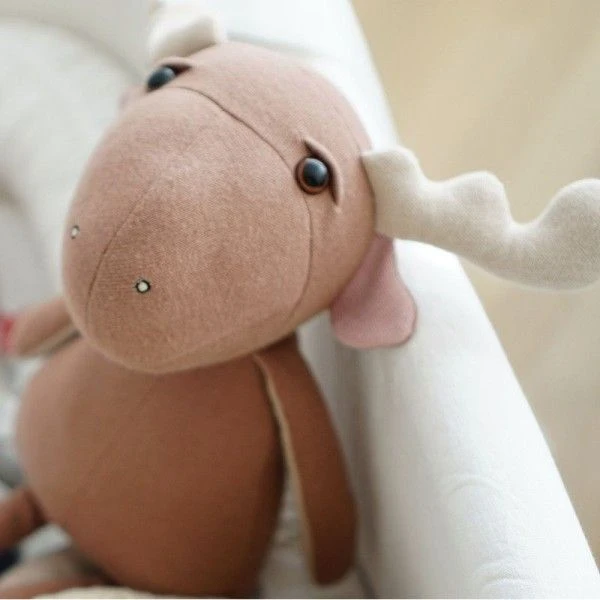 Doudou Peluche Milo L'élan 52cm Filibabba®-Doudou Peluche Design Scandinave 6 Doudou Peluche Milo L'élan 52cm Filibabba®-Doudou Peluche Design Scandinave – Image 6