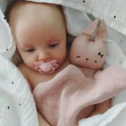 Doudou Plat Carré Lapine Vieux Rose Fabelab® Coton Bio GOTS- Doudou Bio Scandinave 6 Doudou Plat Carré Lapine Vieux Rose Fabelab® Coton Bio GOTS- Doudou Bio Scandinave -Sigikid Promos Magasin doudou plat carre lapine vieux rose fabelab coton bio gots doudou bio scandinave 2