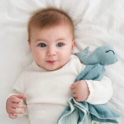 Doudou Plat Lange Coton Bio Baleine APunt Barcelona® 30cm- Doudou Bébé Bio 8 Doudou Plat Lange Coton Bio Baleine APunt Barcelona® 30cm- Doudou Bébé Bio -Sigikid Promos Magasin doudou plat lange coton bio baleine apunt barcelona 30cm doudou bebe bio 2