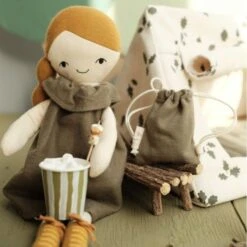 Grande Poupée De Tissu "Acorn" Fabelab® 40 Cm Coton Bio GOTS- Jouet Bio Scandinave 8 Grande Poupée De Tissu "Acorn" Fabelab® 40 Cm Coton Bio GOTS- Jouet Bio Scandinave -Sigikid Promos Magasin grande poupee de tissu acorn fabelab coton bio gots jouet bio scandinave 2