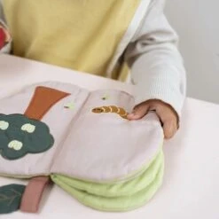 Livre Bébé En Tissu Pomme Verte Fabelab® Coton Bio GOTS- Jouet Bio Scandinave -Sigikid Promos Magasin livre bebe en tissu pomme verte fabelab coton bio gots jouet bio scandinave 4