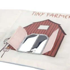 LÄSSIG Livre D'éveil En Tissus Tiny Farmer Lässig® Coton Bio Gots - Doudous Et Hochets Bio 13 LÄSSIG Livre D'éveil En Tissus Tiny Farmer Lässig® Coton Bio Gots - Doudous Et Hochets Bio -Sigikid Promos Magasin livre d eveil en tissus tiny farmer laessig coton bio gots doudous et hochets bio 3