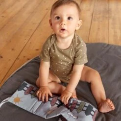 LÄSSIG Livre D'éveil En Tissus Tiny Farmer Lässig® Coton Bio Gots - Doudous Et Hochets Bio 18 LÄSSIG Livre D'éveil En Tissus Tiny Farmer Lässig® Coton Bio Gots - Doudous Et Hochets Bio -Sigikid Promos Magasin livre d eveil en tissus tiny farmer laessig coton bio gots doudous et hochets bio 8