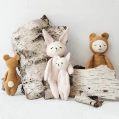 Peluche Fabelab® Ours Buddy Miel 28cm Coton Bio GOTS- Jouet Bio Scandinave -Sigikid Promos Magasin peluche fabelab ours buddy miel 28cm coton bio gots jouet bio scandinave 3