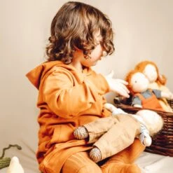 Poupée WaldorfMarie 28cm Rousse Aux Yeux Bruns Coton Bio ChimpyToys® - Véritable Poupée Waldorf -Sigikid Promos Magasin poupee waldorf marie 28cm rousse aux yeux bruns coton bio chimpytoys veritable poupee waldorf 6